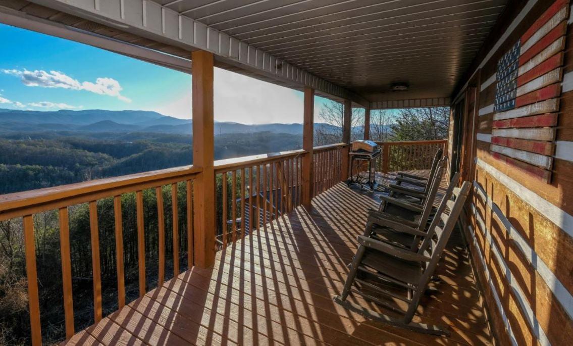 Smoky View With A Twist Βίλα Pigeon Forge Εξωτερικό φωτογραφία
