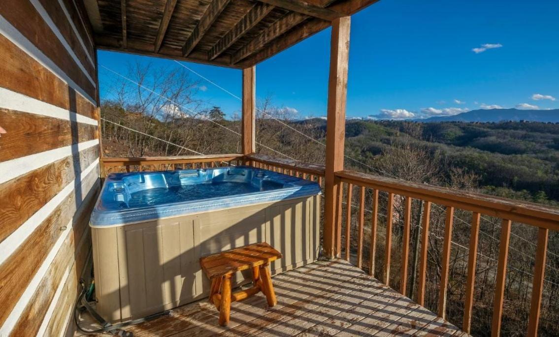 Smoky View With A Twist Βίλα Pigeon Forge Εξωτερικό φωτογραφία
