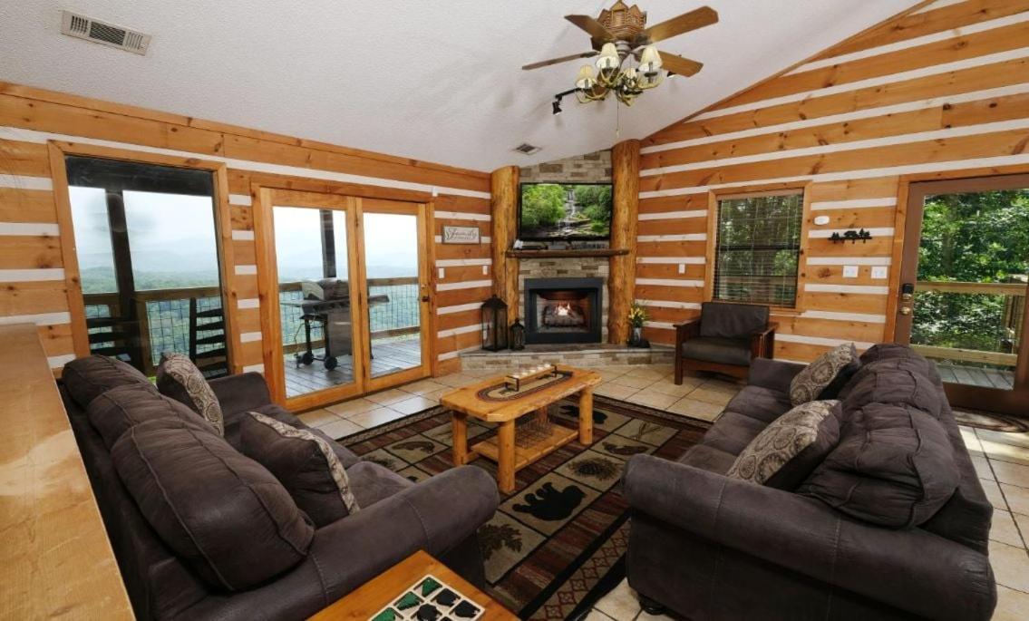 Smoky View With A Twist Βίλα Pigeon Forge Εξωτερικό φωτογραφία